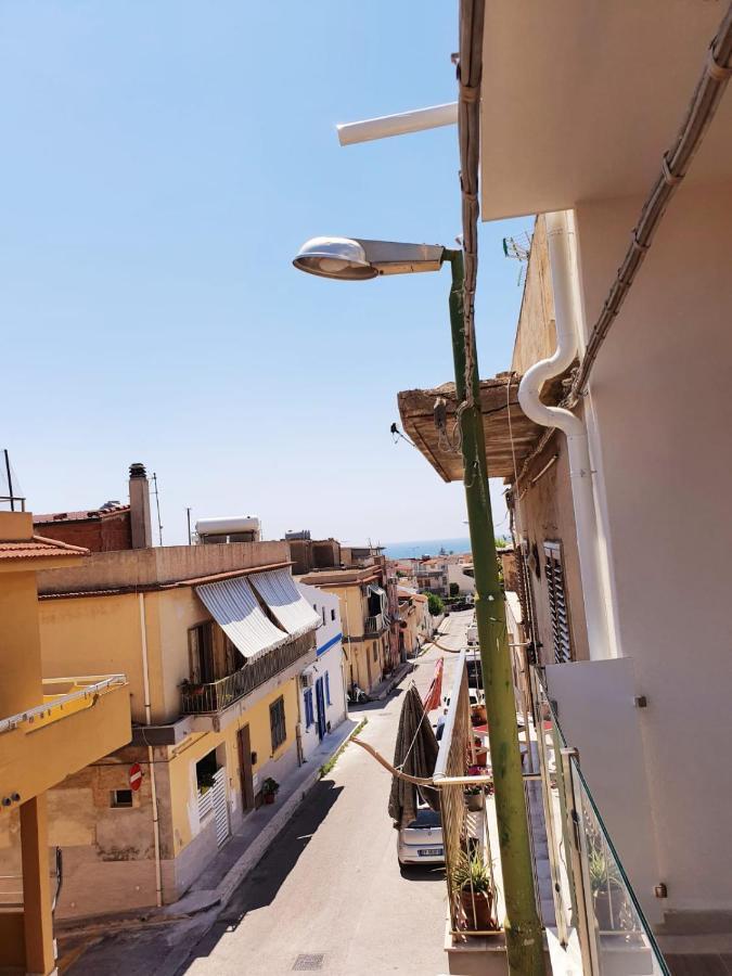 Beach Apartments Marina Di Ragusa Exterior photo