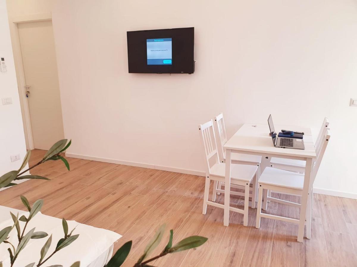 Beach Apartments Marina Di Ragusa Exterior photo